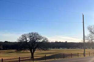 125 Timber Cross Ct, Azle, TX 76020 - Photo 17