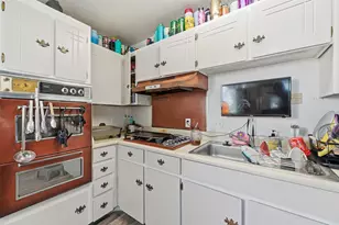 1308 Harvest Hill Ln, Arlington, TX 76014 - Photo 9