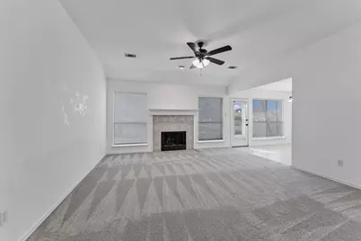 134 Lynnie Penny Lane, Midlothian, TX 76065 - Photo 5