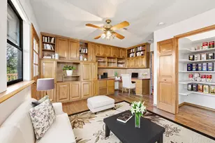 1021 Edgecliff Dr, Bedford, TX 76022 - Photo 9