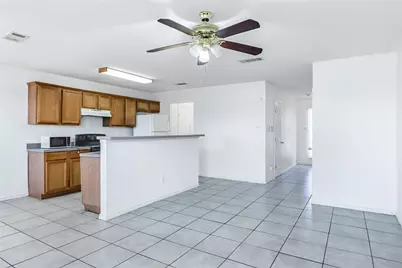 4600 Alamosa Street, Fort Worth, TX 76119 - Photo 9