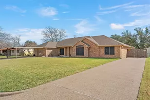 900 W Elizabeth Dr, Robinson, TX 76706 - Photo 5