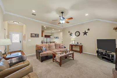 900 W Elizabeth Drive, Robinson, TX 76706 - Photo 7