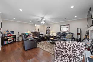 1000 Dorsey St, Burleson, TX 76028 - Photo 23