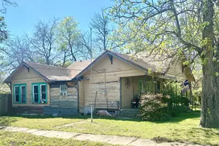 1201 W Market St, Honey Grove, TX 75446 - Photo 17