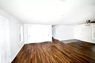 190 Trail Dr, Bowie, TX 76230 - Photo 9