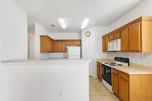 548 Linacre Dr, Fort Worth, TX 76036 - Photo 9