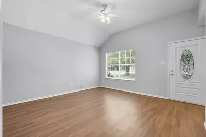 518 Leuty Street, Justin, TX 76247 - Photo 5