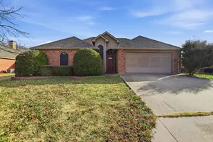 921 Calder St, Howe, TX 75459 - Photo 1