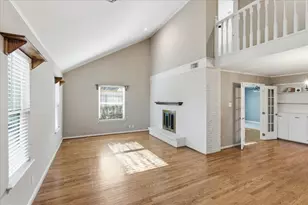 1140 Gloucester Ct S, Irving, TX 75062 - Photo 5