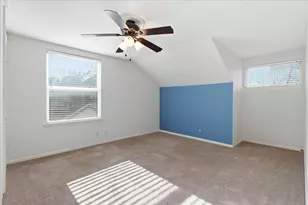 1140 Gloucester Ct S, Irving, TX 75062 - Photo 19