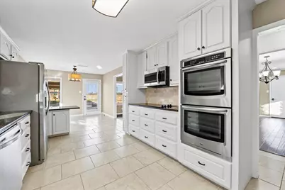 1505 Jane Lane, West, TX 76691 - Photo 9