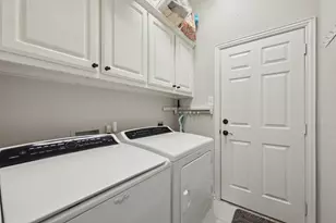 8636 Bridge St, North Richland Hills, TX 76180 - Photo 23