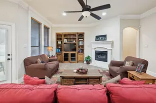 2221 Farrington Ln, Hurst, TX 76054 - Photo 13