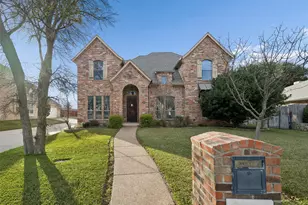 2221 Farrington Ln, Hurst, TX 76054 - Photo 1