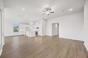 1507 Red Clover Ave, Van Alstyne, TX 75495 - Photo 5