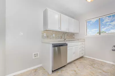 5549 Ragan Drive, The Colony, TX 75056 - Photo 7