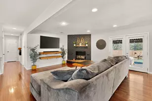 766 S Manus Dr, Dallas, TX 75224 - Photo 9