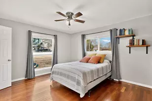 766 S Manus Dr, Dallas, TX 75224 - Photo 23