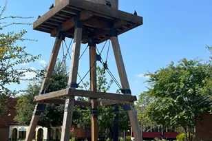 212 S Warren St, Burleson, TX 76028 - Photo 1