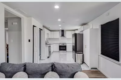 709 Dallas Street, Grand Prairie, TX 75051 - Photo 5