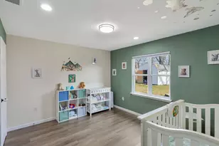 709 Dallas St, Grand Prairie, TX 75051 - Photo 15