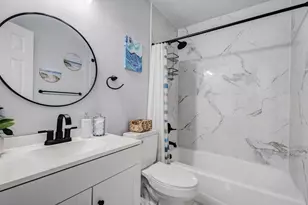 709 Dallas St, Grand Prairie, TX 75051 - Photo 13