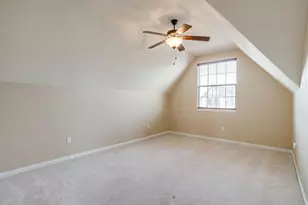 2414 Vineyard Dr, Granbury, TX 76048 - Photo 7