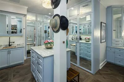 2200 Victory Avenue #2207, Dallas, TX 75219 - Photo 31