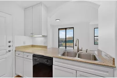 330 Las Colinas Boulevard E #1112, Irving, TX 75039 - Photo 9