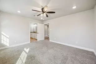 704 E Jefferson St, Waxahachie, TX 75165 - Photo 13