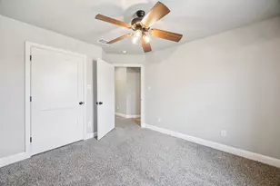 704 E Jefferson St, Waxahachie, TX 75165 - Photo 19