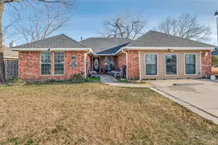 1258 Robin Hood Blvd, Mesquite, TX 75149 - Photo 1