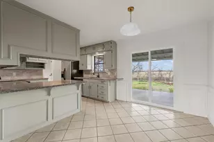 608 S Colorado St, Whitney, TX 76692 - Photo 9