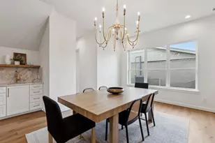 10930 Beauty Ln, Dallas, TX 75229 - Photo 15