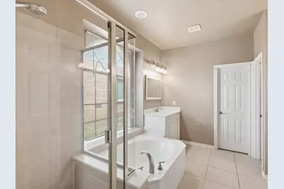 11200 Whispering Brook Lane, Fort Worth, TX 76140 - Photo 17