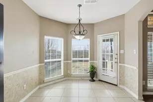 11200 Whispering Brook Ln, Fort Worth, TX 76140 - Photo 11