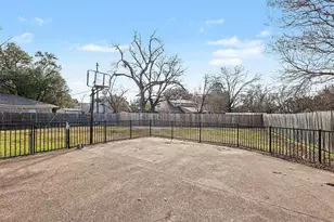 1705 Charlottsville Dr, Ennis, TX 75119 - Photo 33