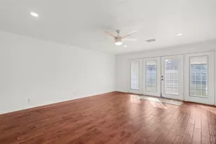 1705 Charlottsville Dr, Ennis, TX 75119 - Photo 3