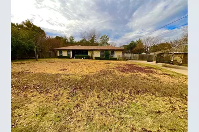 215 N Casa Grande Circle, Duncanville, TX 75116 - Photo 1