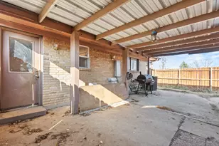 1402 S Carrier Pkwy, Grand Prairie, TX 75051 - Photo 23