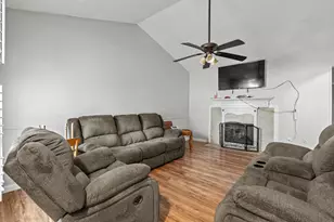 1402 S Carrier Pkwy, Grand Prairie, TX 75051 - Photo 3