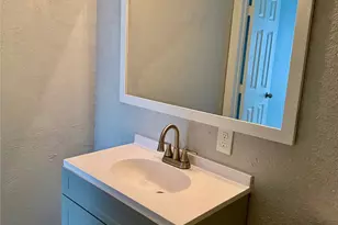 12818 Midway Rd, Dallas, TX 75244 - Photo 17