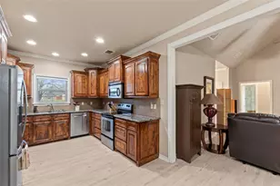 104 Blake St, Mabank, TX 75147 - Photo 5