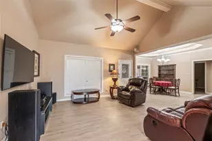 104 Blake St, Mabank, TX 75147 - Photo 3