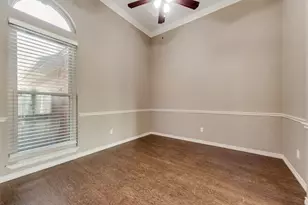 405 Arbor Lawn Dr, Burleson, TX 76028 - Photo 5