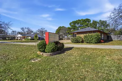 2105 W Shady Grove Road, Irving, TX 75060 - Photo 29