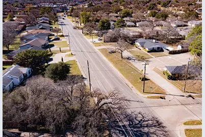2105 W Shady Grove Road, Irving, TX 75060 - Photo 33