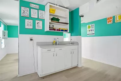 2105 W Shady Grove Road, Irving, TX 75060 - Photo 11