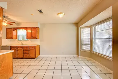 2717 Lucas Drive, Arlington, TX 76015 - Photo 15